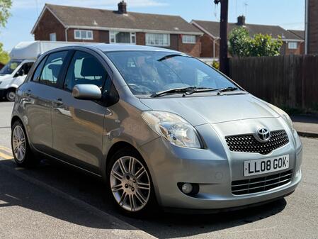TOYOTA YARIS 1.3 VVT-i SR